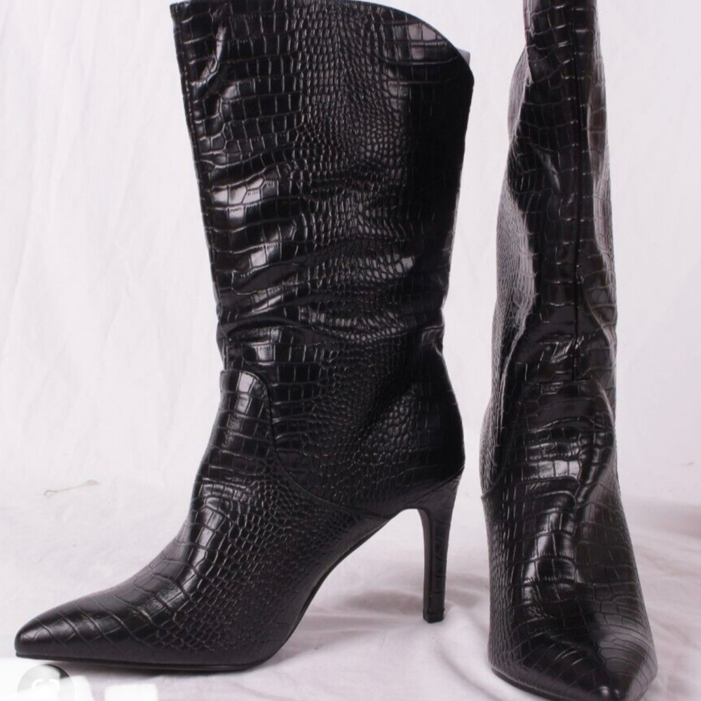 🐊 ♣️PUBLIC DESIRE BLACK CROC DESIGN ZIPPER FOR EASY BOOTS SIZE 8 FITS LIKE A 9